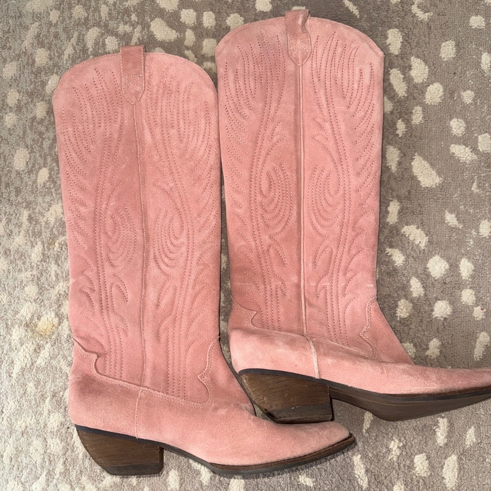 Pink Heeled Boots with Suede Finish and Intricate Stitching